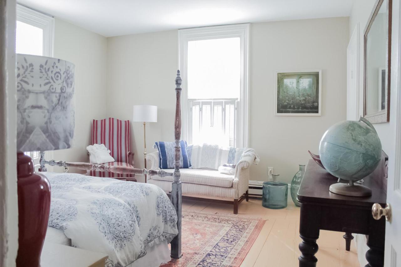 Honeysuckle Suite Apartment In Downtown 록랜드 외부 사진
